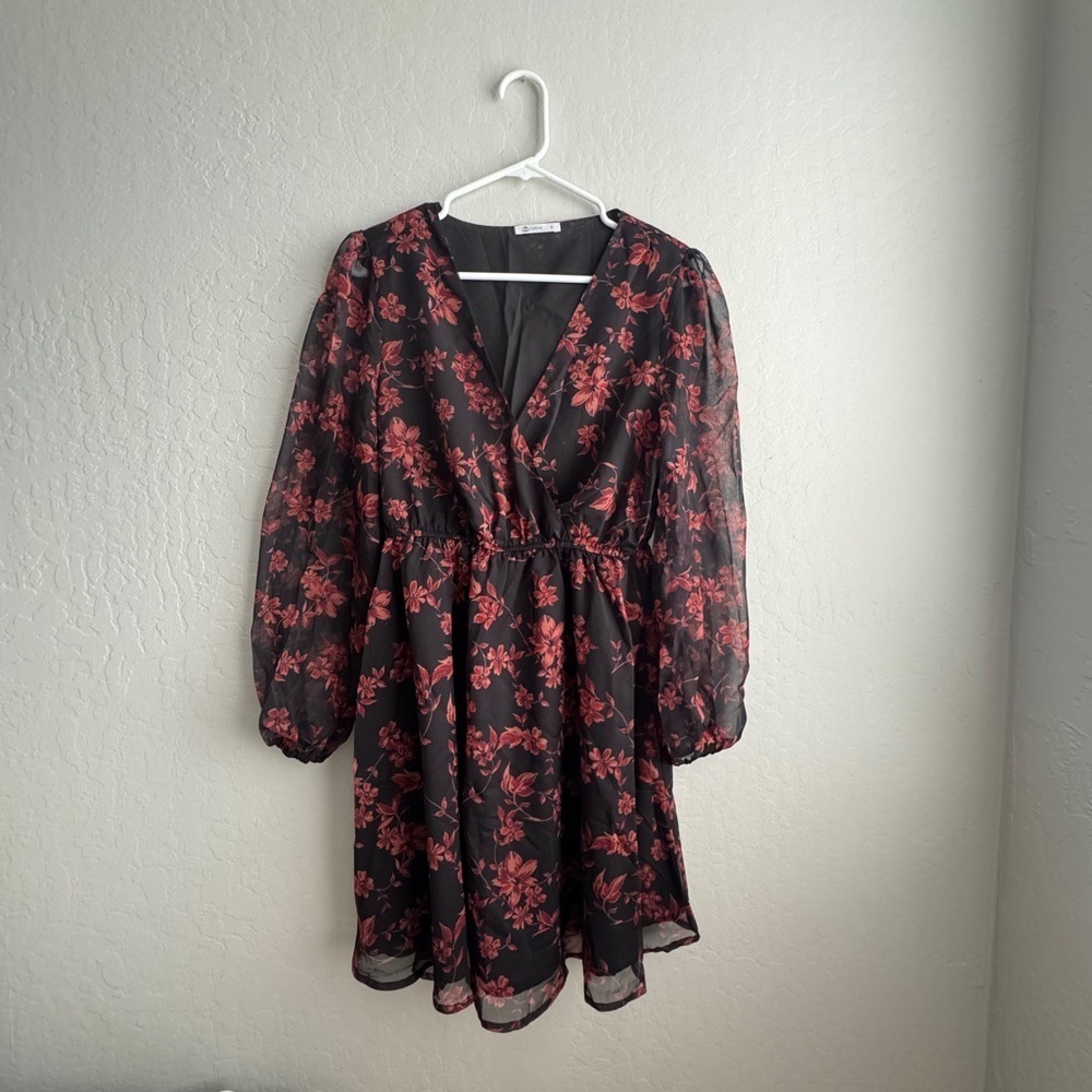 Cupshe Black and Red Floral Long Sleeve Dress - Picture 6 of 9